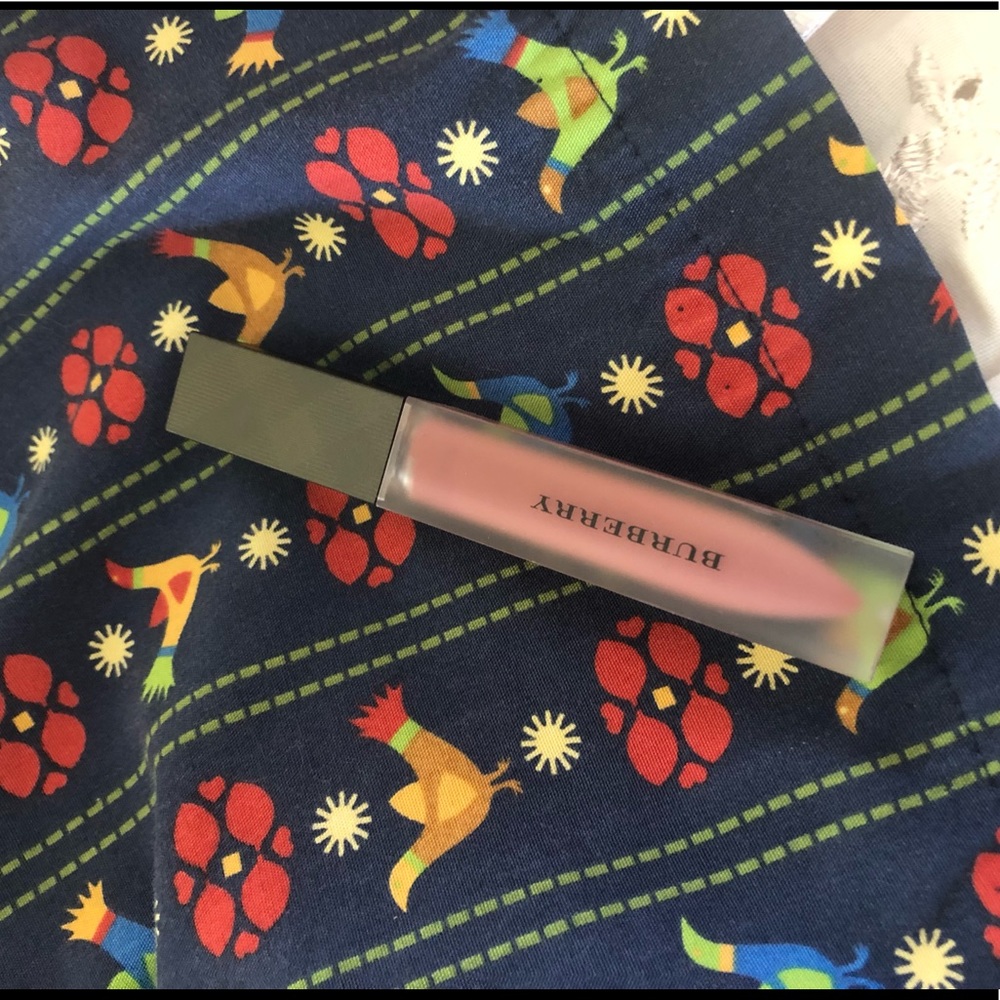 Still FINDING BRAND NEW Burberry lipgloss